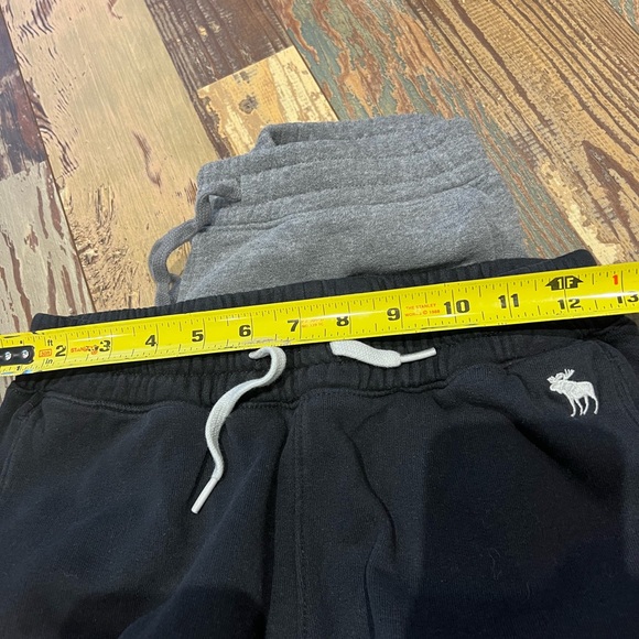 Abercrombie Joggers - Picture 7 of 9